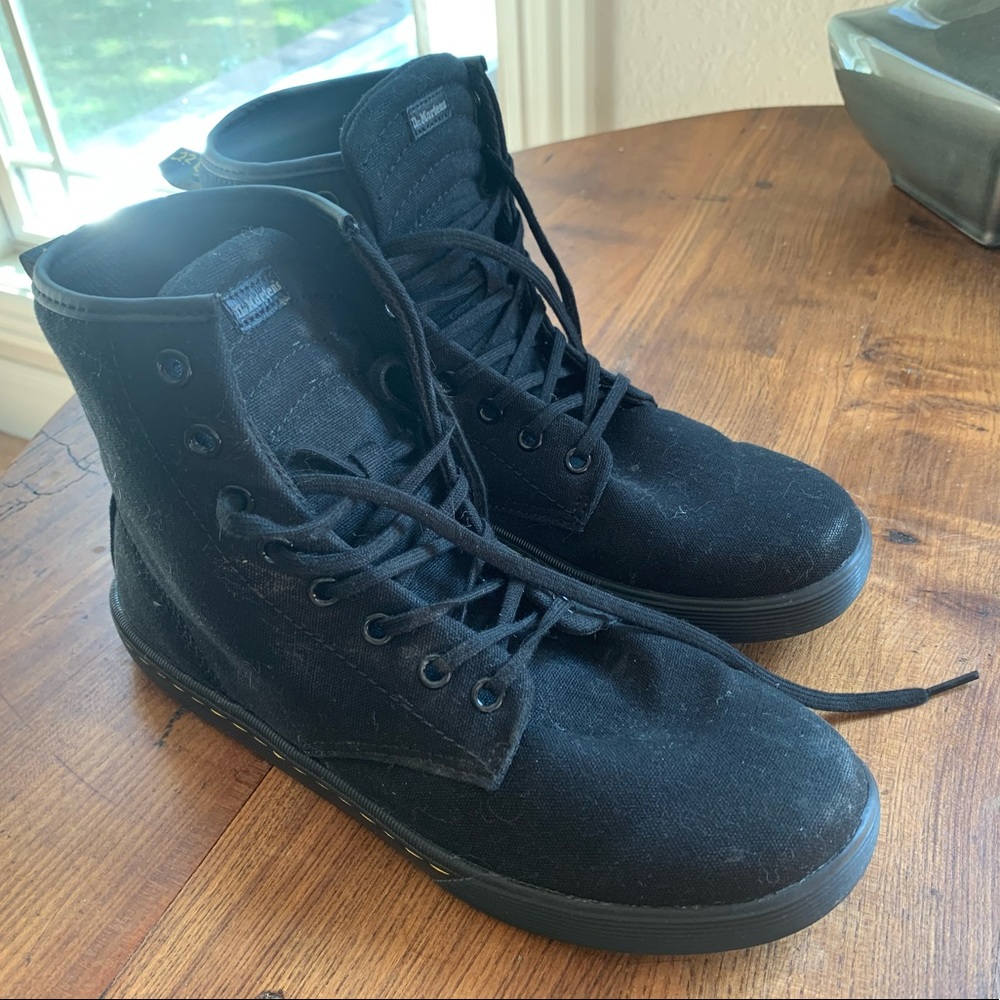 Doc Martens high top black tennis shoes